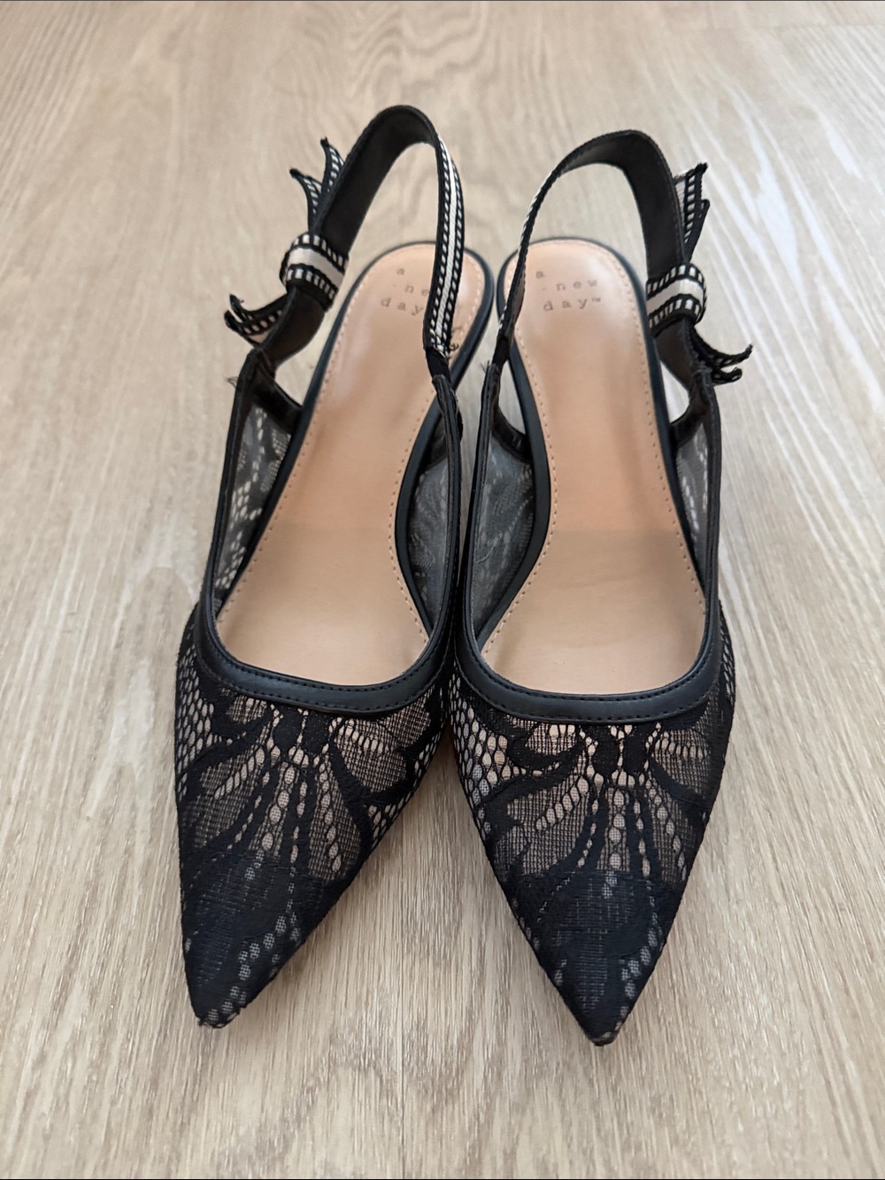 Lace Pointed Toe Slingback Flats - Black